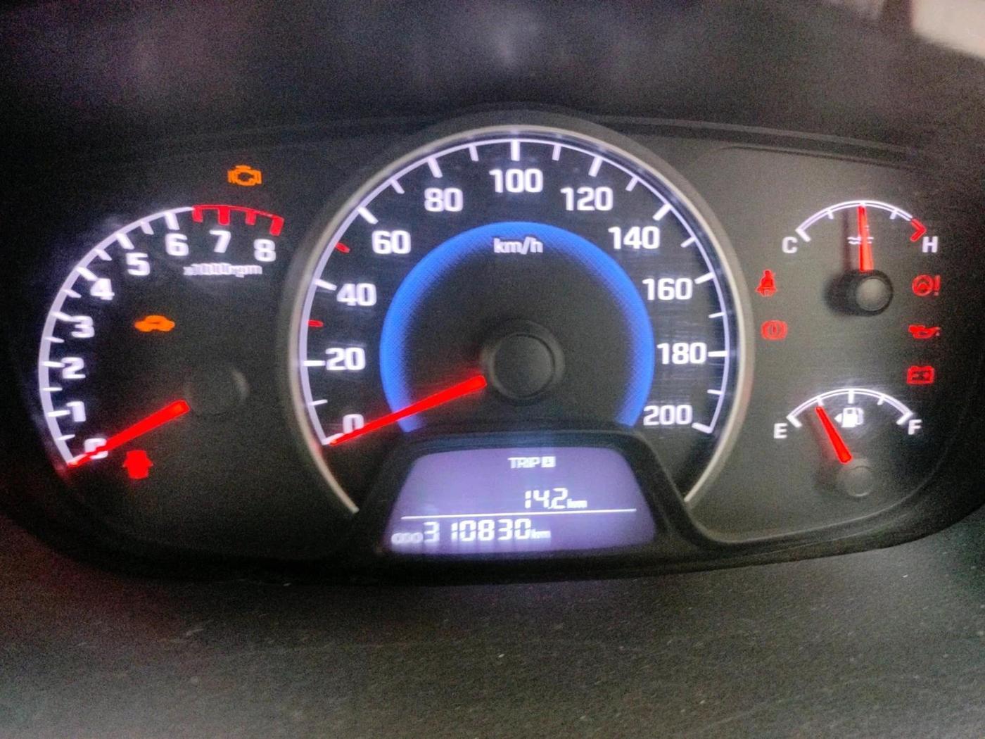 2015 Hyundai Grand i10 SPORTZ 1.2 KAPPA VTVT, Petrol, Manual, 3,10,832 km, interior