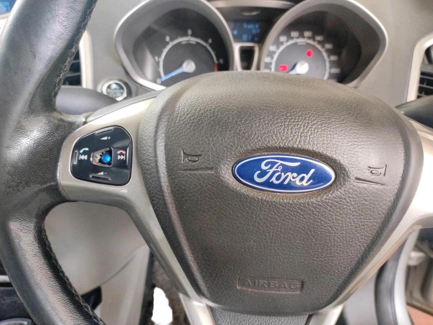 2013 Ford Ecosport TITANIUM 1.5L DIESEL, Diesel, Manual, 1,75,747 km, interior