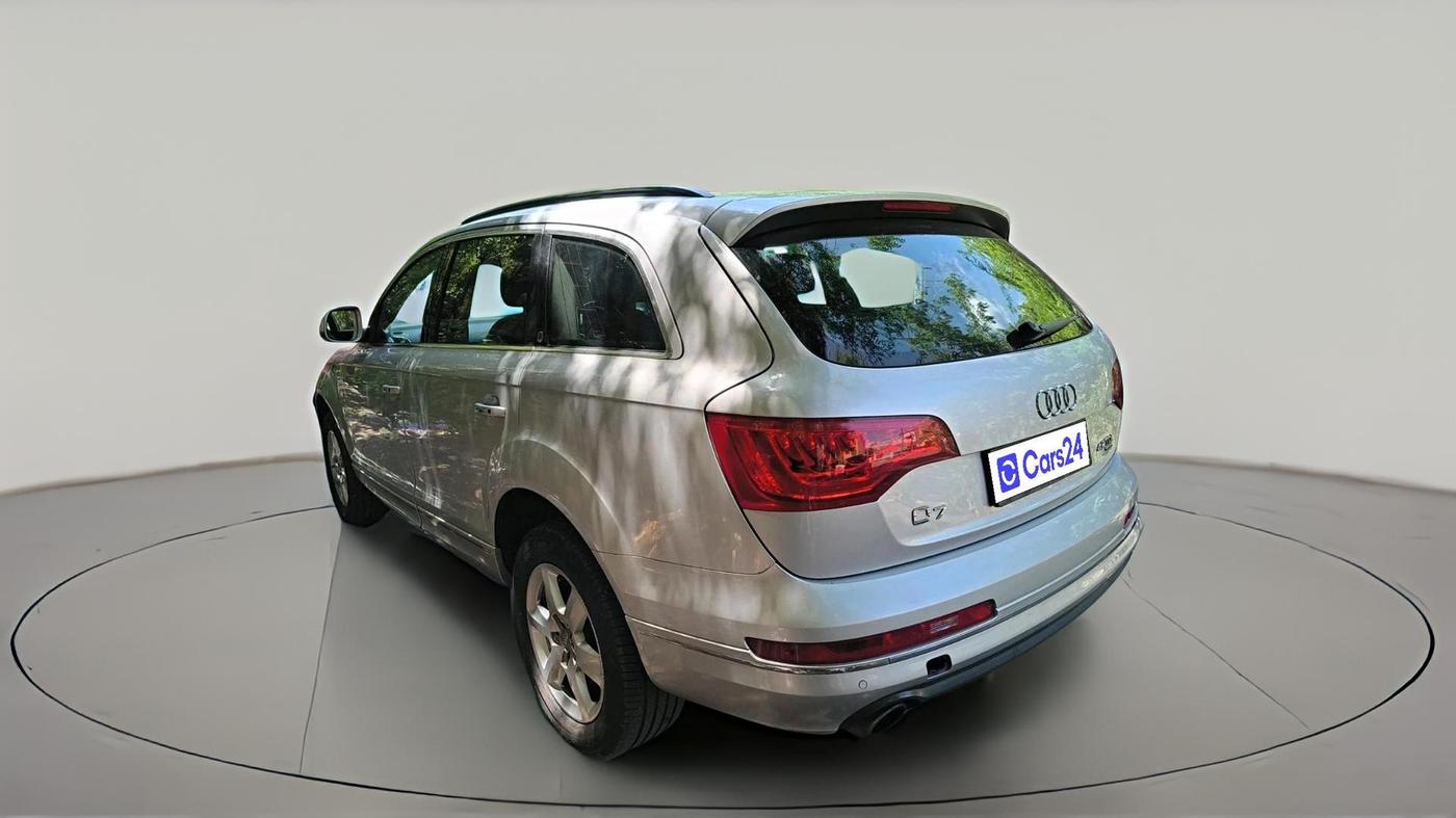 2011 Audi Q7 4.2 TDI QUATTRO, Diesel, Automatic, 1,57,341 km, exterior