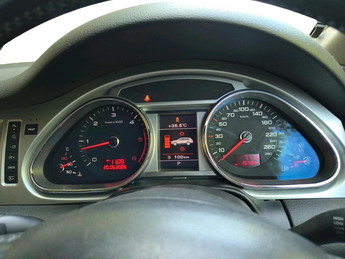 2011 Audi Q7 4.2 TDI QUATTRO, Diesel, Automatic, 1,57,341 km, interior