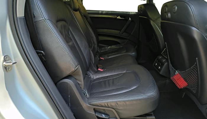 2011 Audi Q7 4.2 TDI QUATTRO, Diesel, Automatic, 1,57,341 km, interior