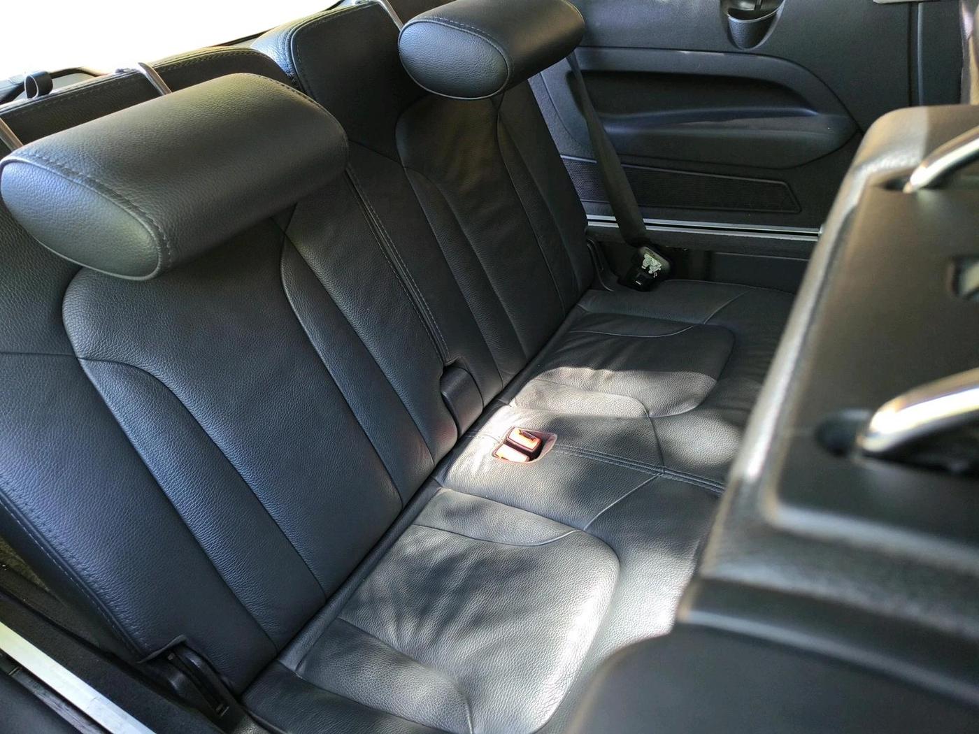 2011 Audi Q7 4.2 TDI QUATTRO, Diesel, Automatic, 1,57,341 km, interior