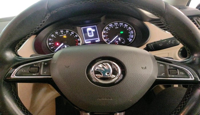 2016 Skoda Octavia 2.0 TDI CR STYLE PLUS AT, Diesel, Automatic, 1,85,058 km, interior