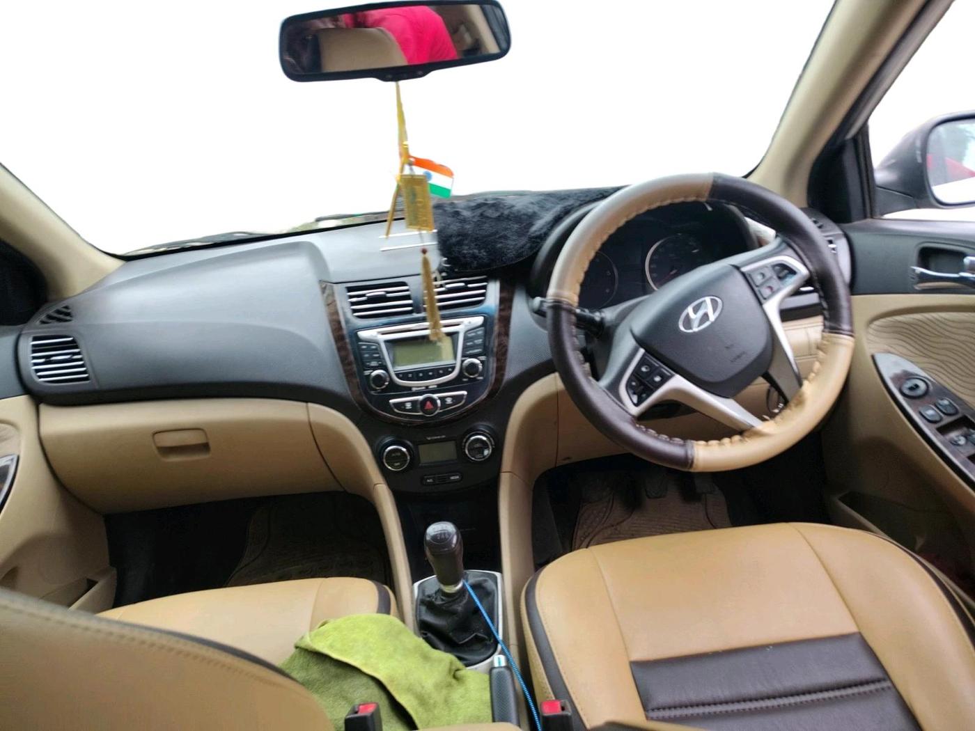 2012 Hyundai Verna FLUIDIC 1.6 CRDI EX, Diesel, Manual, 1,06,161 km, interior
