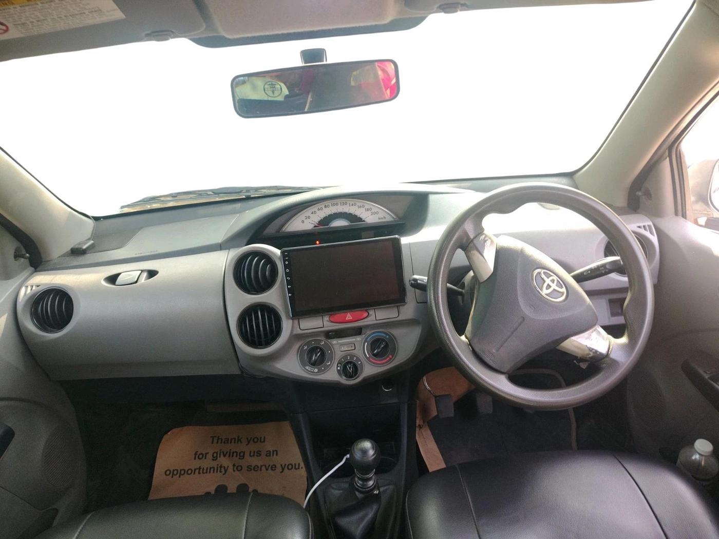 2011 Toyota Etios Liva GD, Diesel, Manual, 19,00,000 km, interior