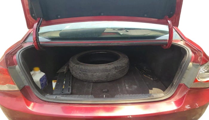 2012 Chevrolet Cruze LTZ AT, Diesel, Automatic, 1,20,971 km, exterior