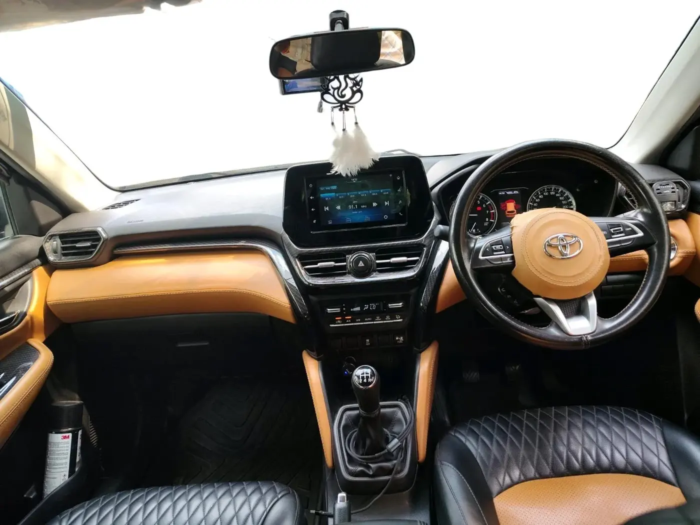 2023 Toyota URBAN CRUISER HYRYDER S NEO DRIVE  E-CNG, CNG, Manual, 63,598 km, interior