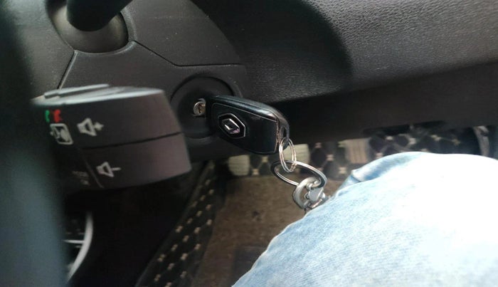 2019 Renault Duster RXS 1.5 PETROL MT, Petrol, Manual, 37,029 km, interior