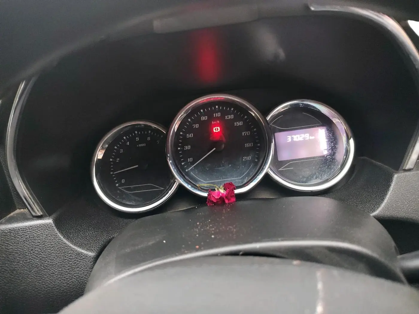 2019 Renault Duster RXS 1.5 PETROL MT, Petrol, Manual, 37,029 km, interior