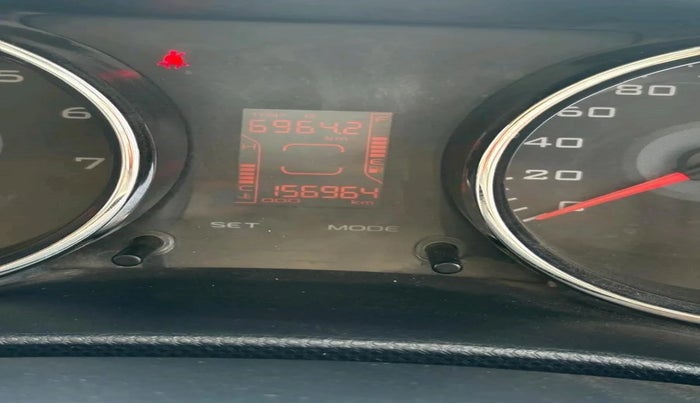 2018 Mahindra TUV300 T8, Diesel, Manual, 1,56,965 km, interior