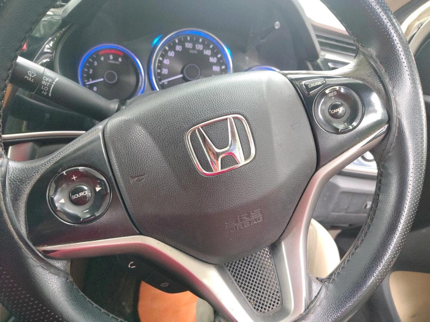 2015 Honda City 1.5L I-DTEC V, Diesel, Manual, 1,93,250 km, interior