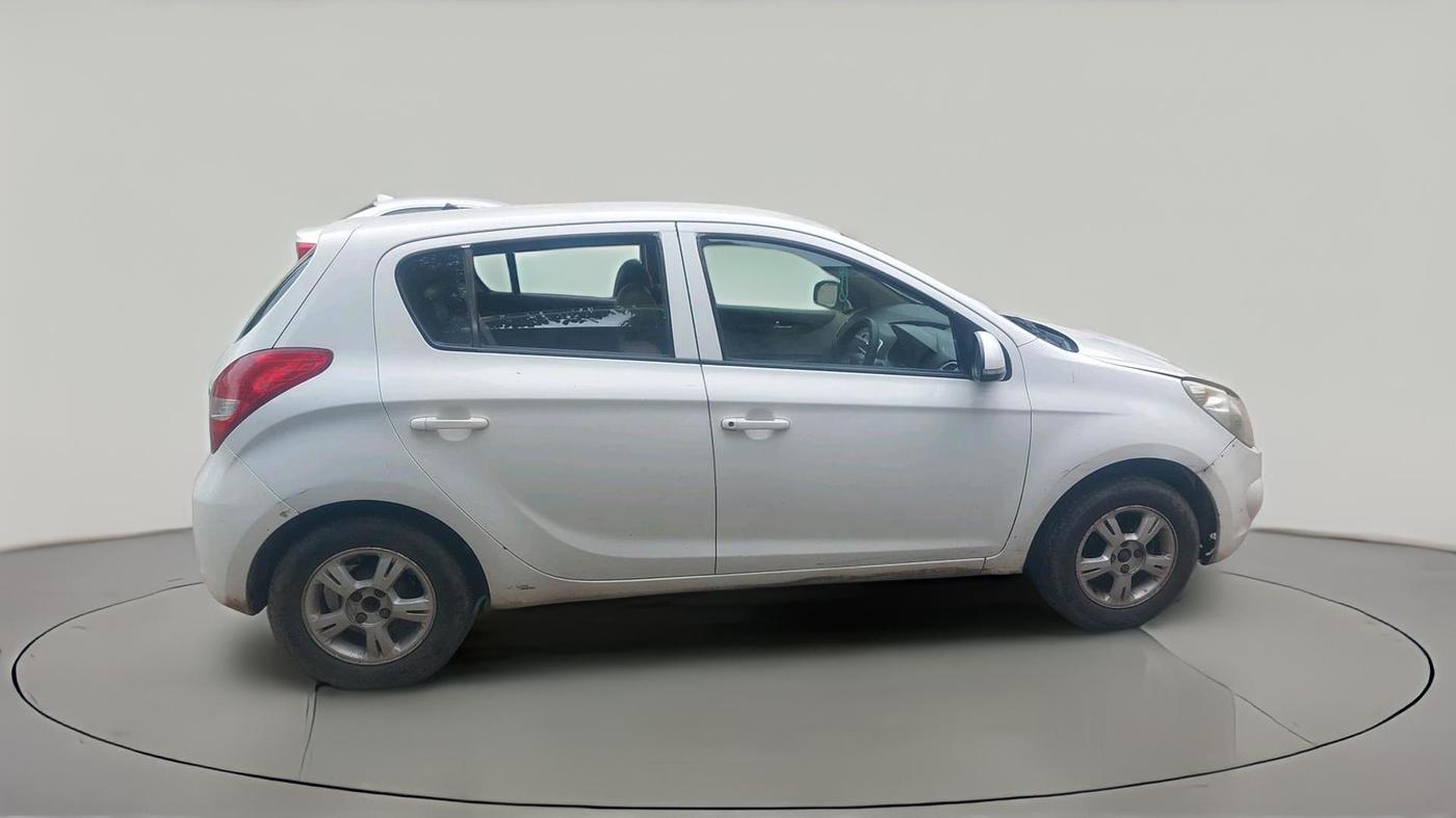 2011 Hyundai i20 SPORTZ 1.2, CNG, Manual, 90,330 km, exterior