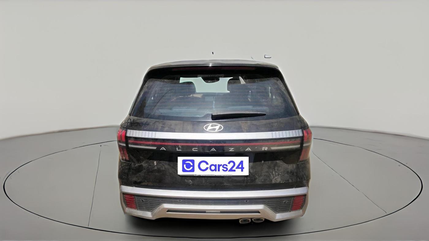 2024 Hyundai ALCAZAR Platinum 7 STR 1.5 Diesel MT, Diesel, Manual, 12,118 km, exterior