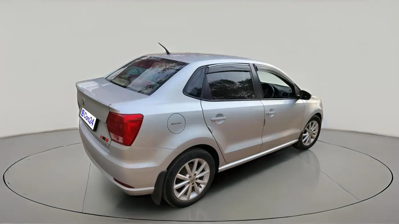 2017 Volkswagen Ameo HIGHLINE PLUS 1.5L 16 ALLOY, Diesel, Manual, 1,34,353 km, exterior