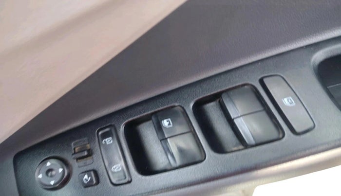 2021 Hyundai AURA SX 1.2, Petrol, Manual, 75,953 km, interior