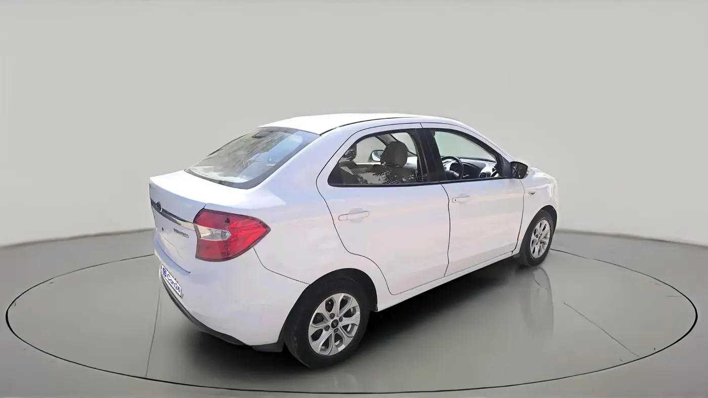 2015 Ford Figo Aspire TITANIUM 1.2 PETROL, Petrol, Manual, 94,580 km, exterior