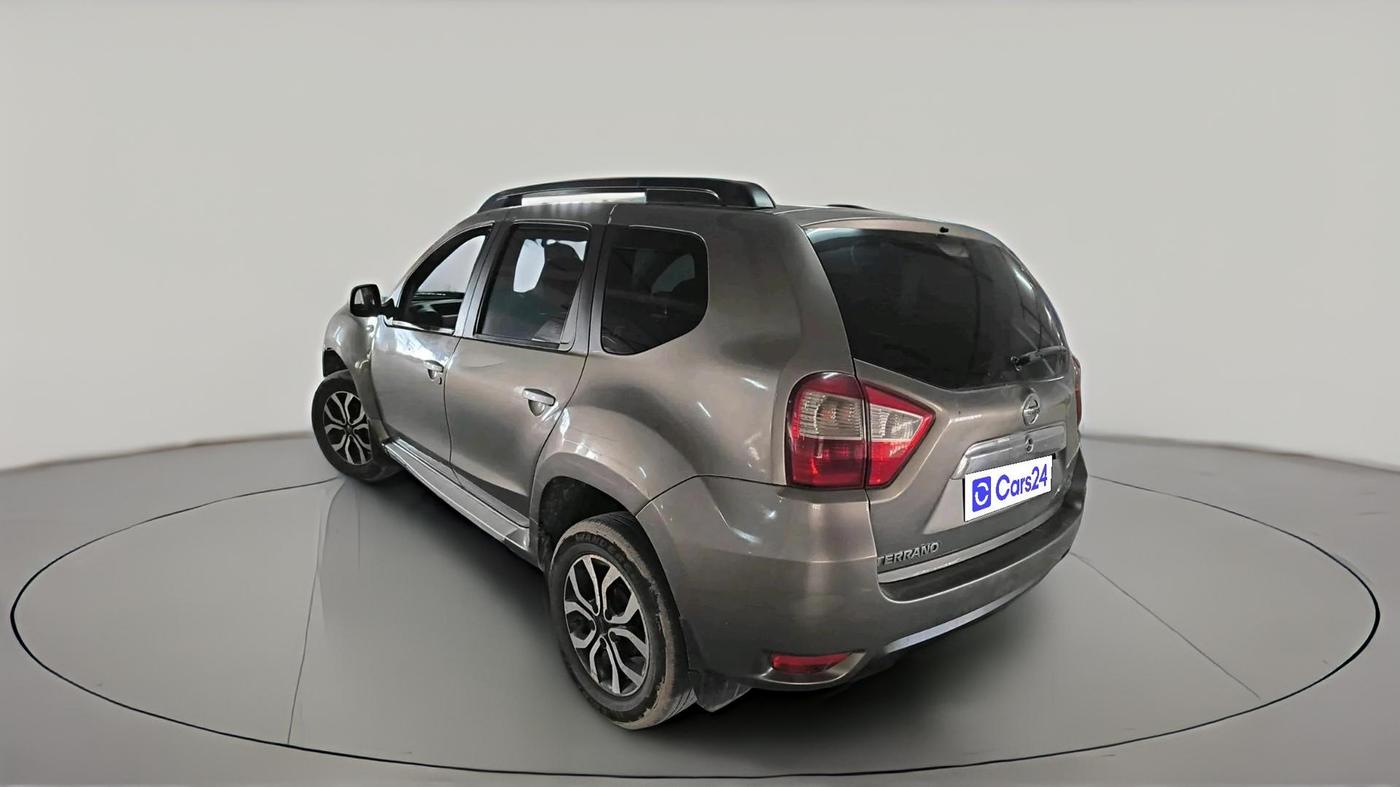 2013 Nissan Terrano XL (D), Diesel, Manual, 1,70,946 km, exterior