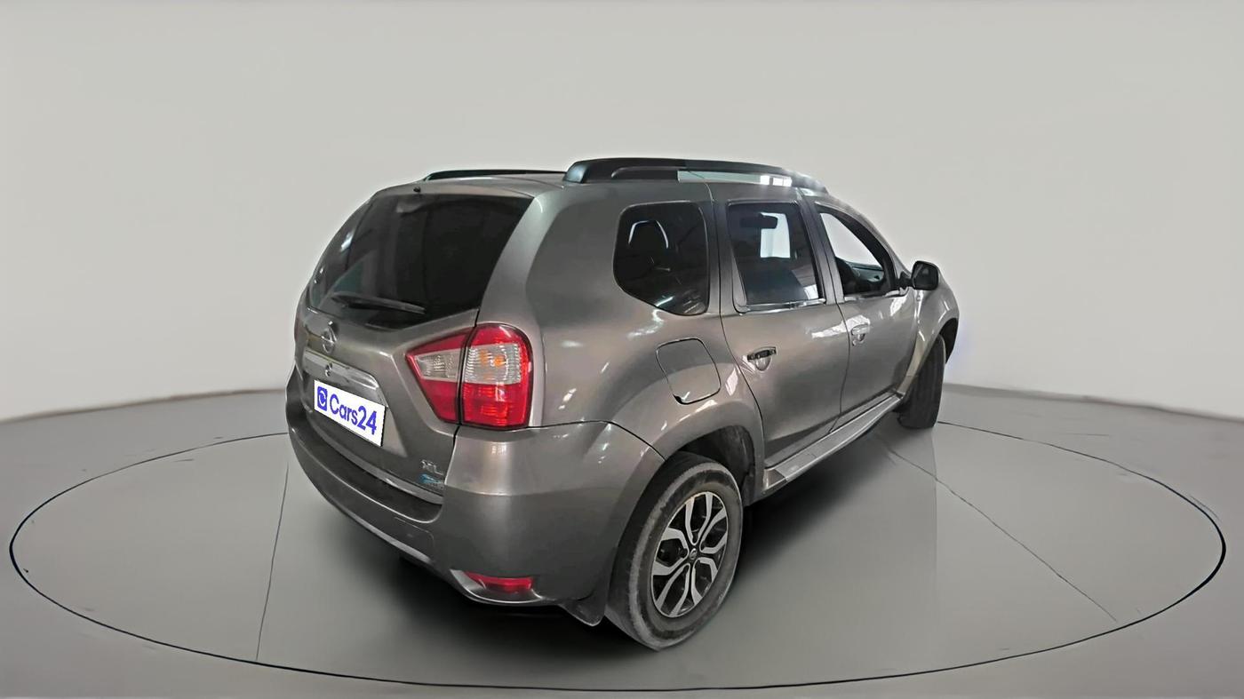 2013 Nissan Terrano XL (D), Diesel, Manual, 1,70,946 km, exterior