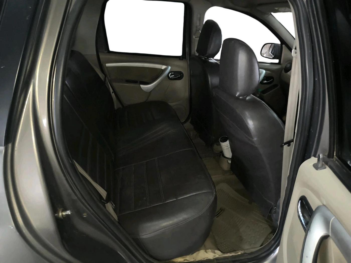 2013 Nissan Terrano XL (D), Diesel, Manual, 1,70,946 km, interior