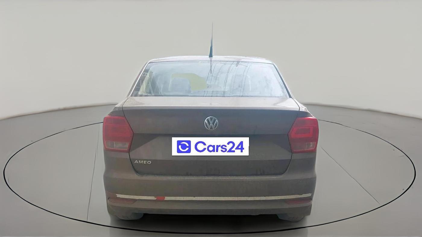 2017 Volkswagen Ameo HIGHLINE1.2L, Petrol, Manual, 1,87,712 km, exterior