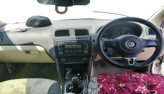 2011 Volkswagen Vento HIGHLINE DIESEL 1.6, Diesel, Manual, 1,41,737 km, interior