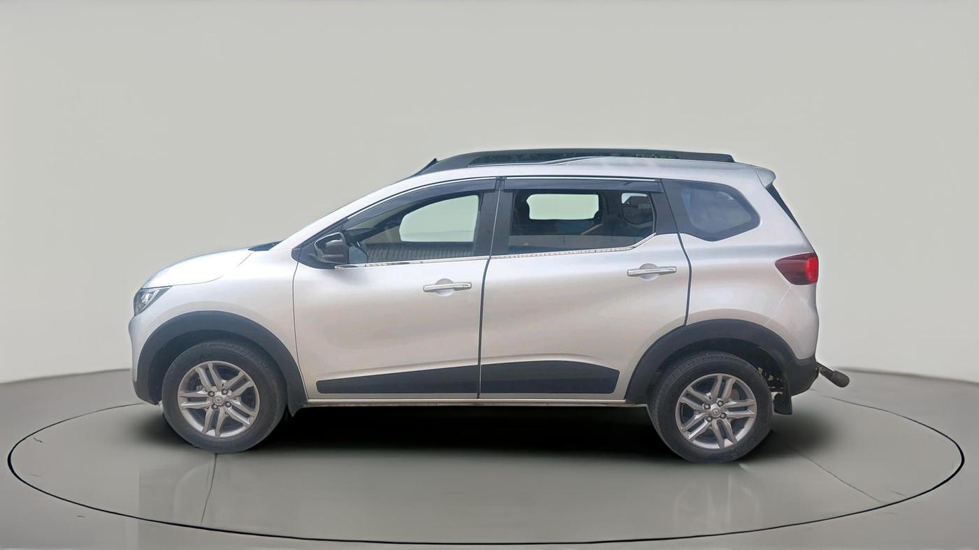 2025 Renault TRIBER RXZ, Petrol, Manual, 7,679 km, exterior