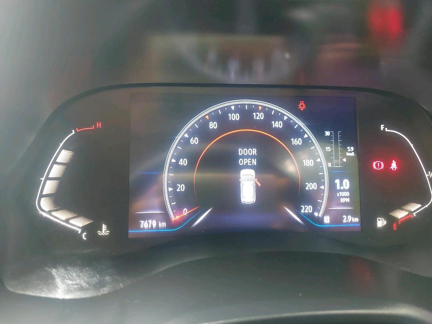 2025 Renault TRIBER RXZ, Petrol, Manual, 7,679 km, interior