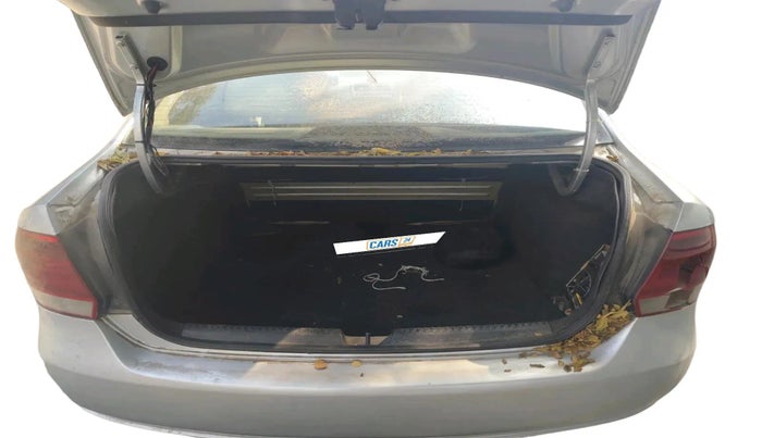 2010 Volkswagen Vento TRENDLINE DIESEL 1.6, Diesel, Manual, 1,33,500 km, exterior