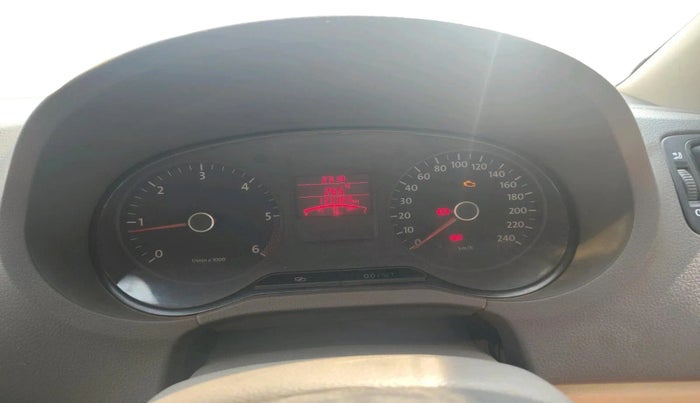 2010 Volkswagen Vento TRENDLINE DIESEL 1.6, Diesel, Manual, 1,33,500 km, interior