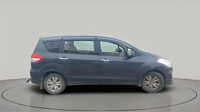 2017 Maruti Ertiga ZXI+, CNG, Manual, 1,03,602 km, exterior