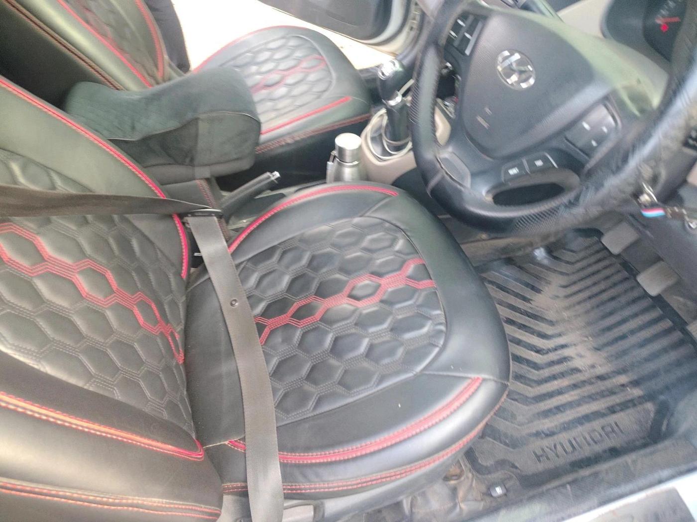 2019 Hyundai Grand i10 SPORTZ 1.2 KAPPA VTVT, Petrol, Manual, 1,39,475 km, interior