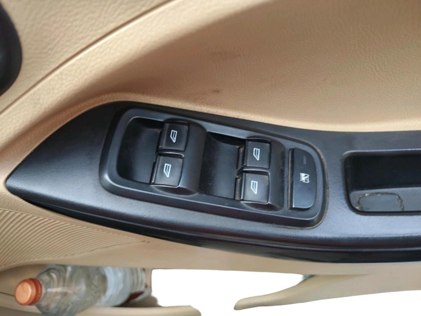 2015 Ford Figo Aspire TITANIUM1.5 DIESEL, Diesel, Manual, 2,89,497 km, interior