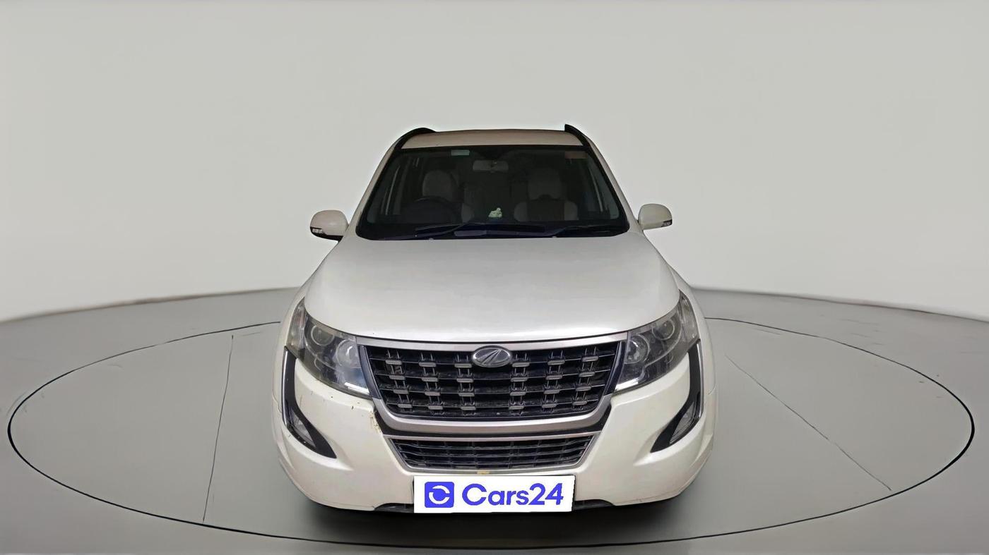 2018 Mahindra XUV500 W5, Diesel, Manual, 74,084 km, exterior
