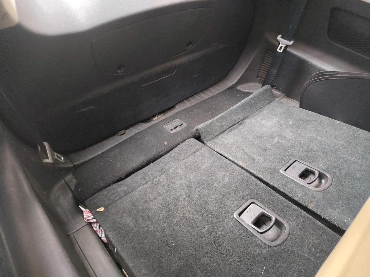 2018 Mahindra XUV500 W5, Diesel, Manual, 74,084 km, interior