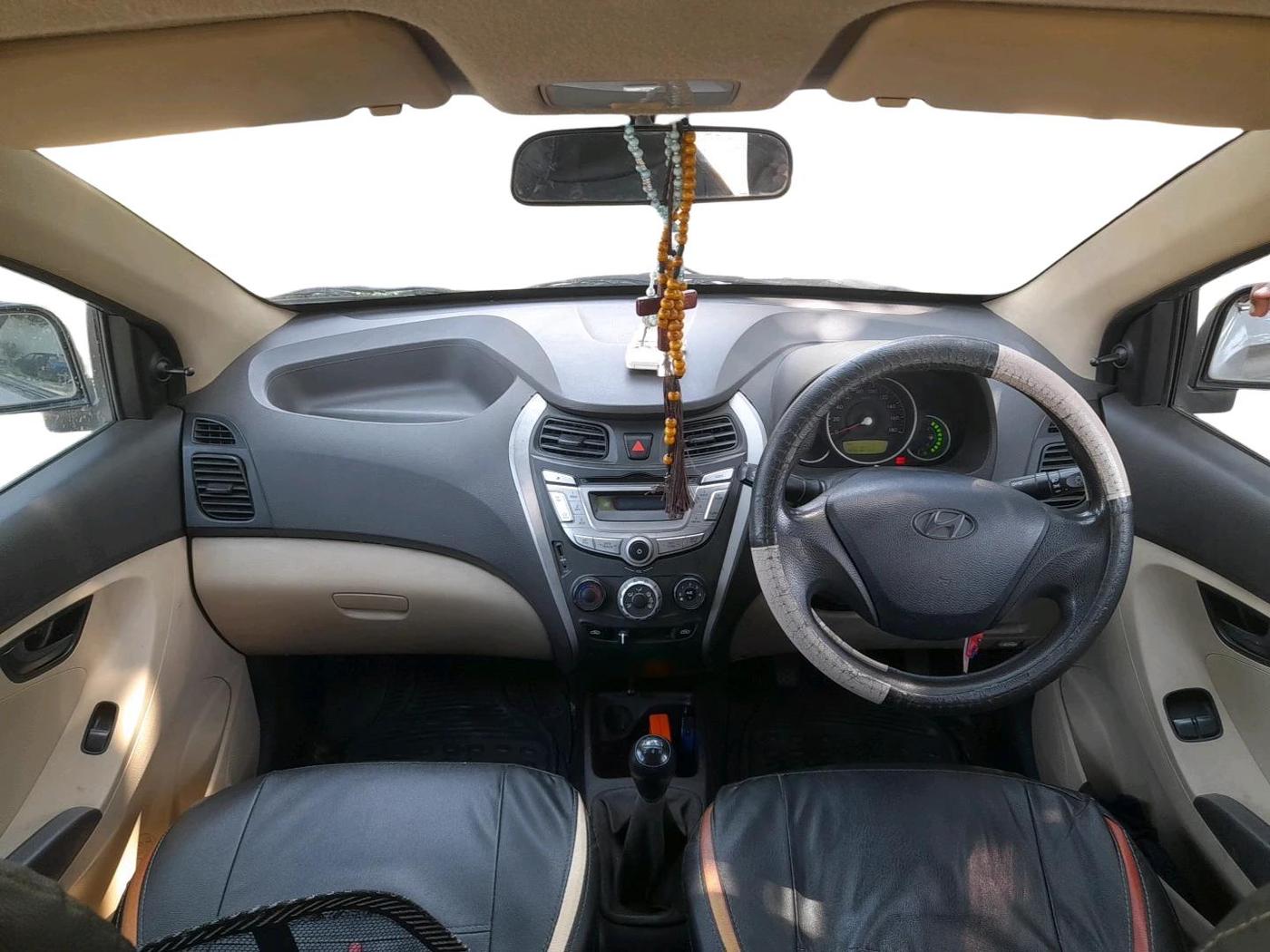 2013 Hyundai Eon MAGNA +, Petrol, Manual, 1,20,101 km, interior