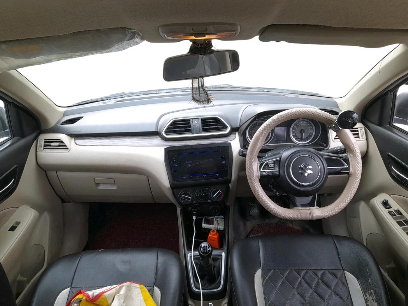 2022 Maruti Dzire VXI CNG, CNG, Manual, 76,025 km, interior