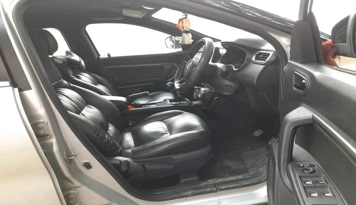 2021 Renault Kiger RXZ MT, Petrol, Manual, 36,657 km, interior