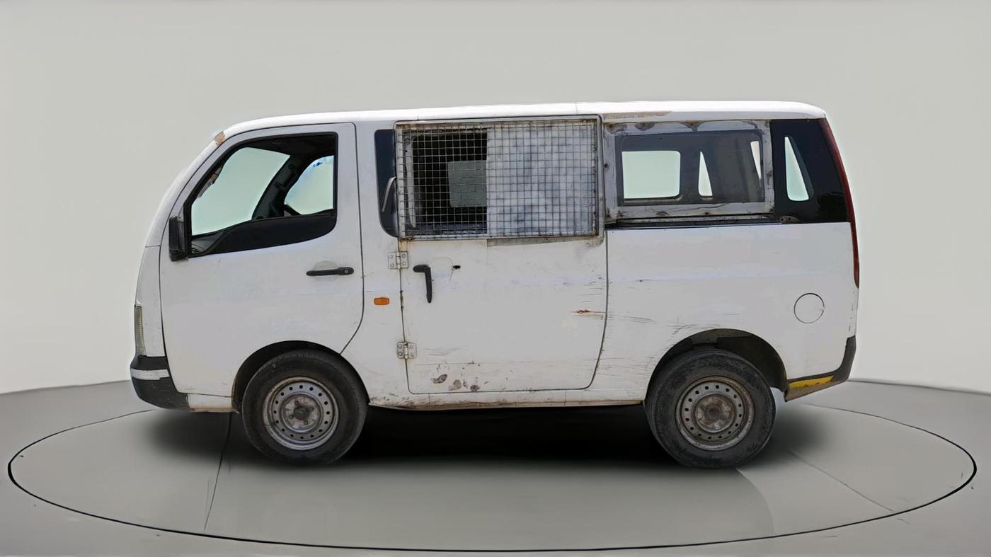 2014 Tata Venture EX 8 STR, Diesel, Manual, 69,000 km, exterior