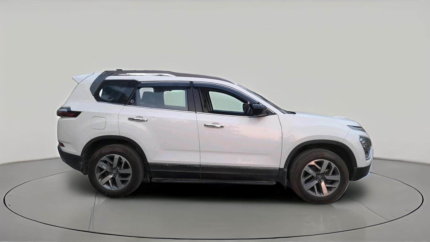 2023 Tata Safari XZA PLUS, Diesel, Automatic, 42,637 km, exterior