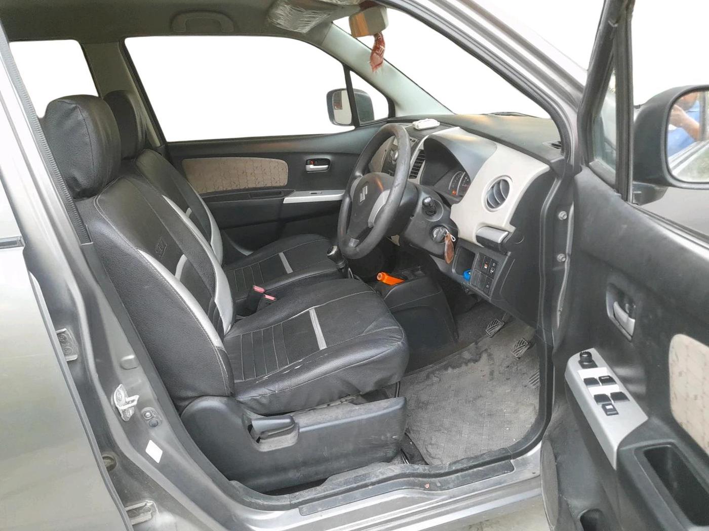 2015 Maruti Wagon R 1.0 VXI, Petrol, Manual, 89,691 km, interior