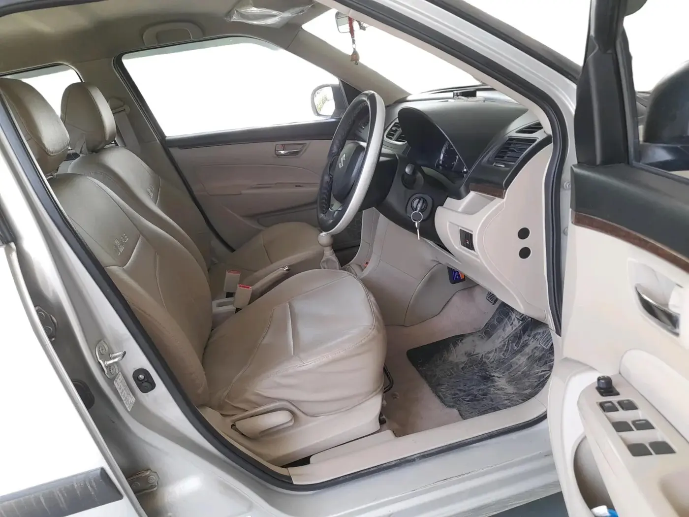 2015 Maruti Swift Dzire VXI, Petrol, Manual, 49,957 km, interior