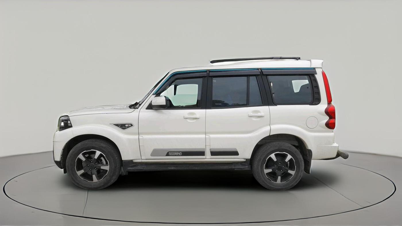 2023 Mahindra SCORPIO CLASSIC S11 7STR, Diesel, Manual, 18,192 km, exterior