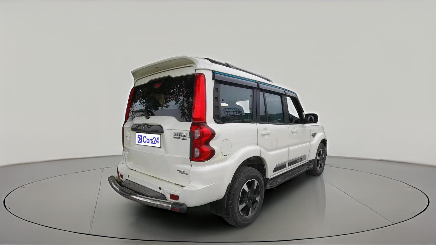 2023 Mahindra SCORPIO CLASSIC S11 7STR, Diesel, Manual, 18,192 km, exterior