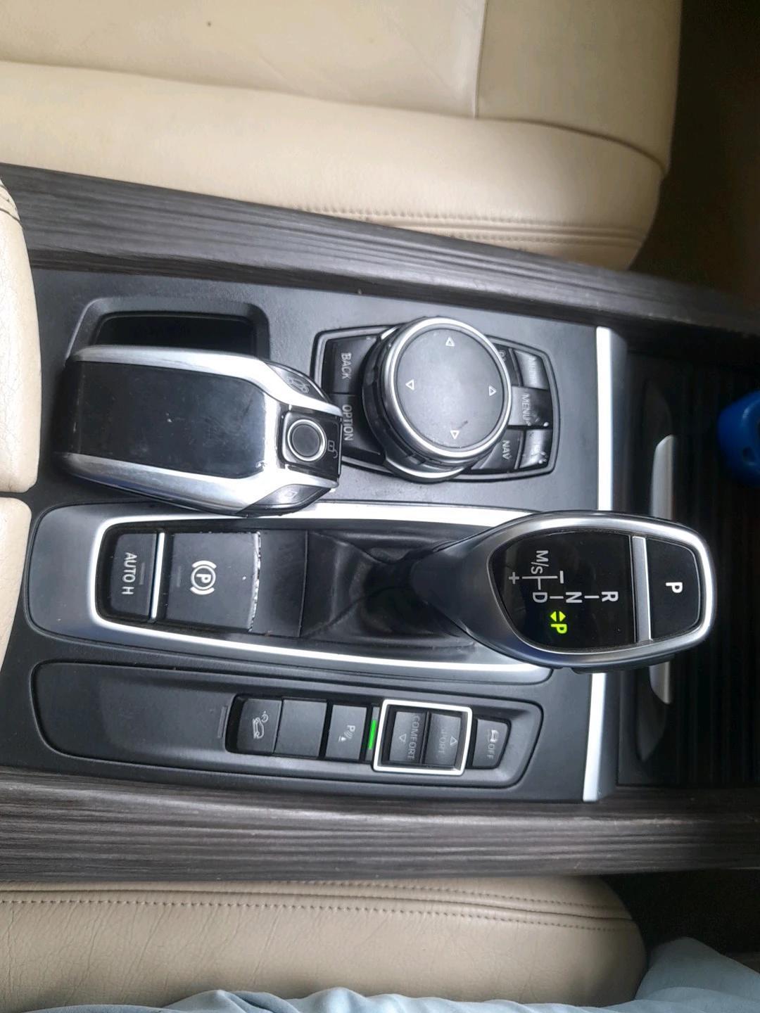 2017 BMW X5 XDRIVE30D DESIGN PURE 5 STR, Diesel, Automatic, 32,942 km, interior