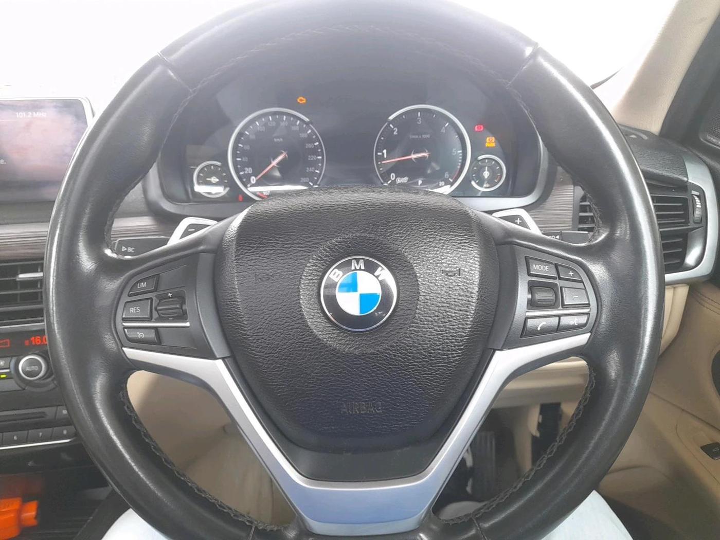 2017 BMW X5 XDRIVE30D DESIGN PURE 5 STR, Diesel, Automatic, 32,942 km, interior