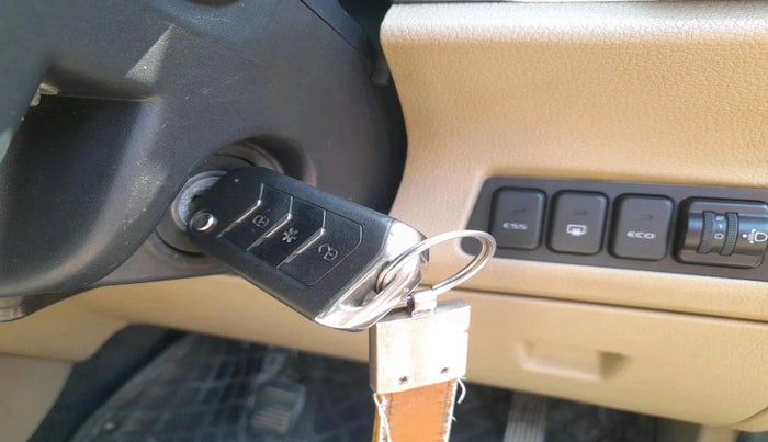 2023 Mahindra BOLERO NEO N10 R, Diesel, Manual, 69,000 km, interior