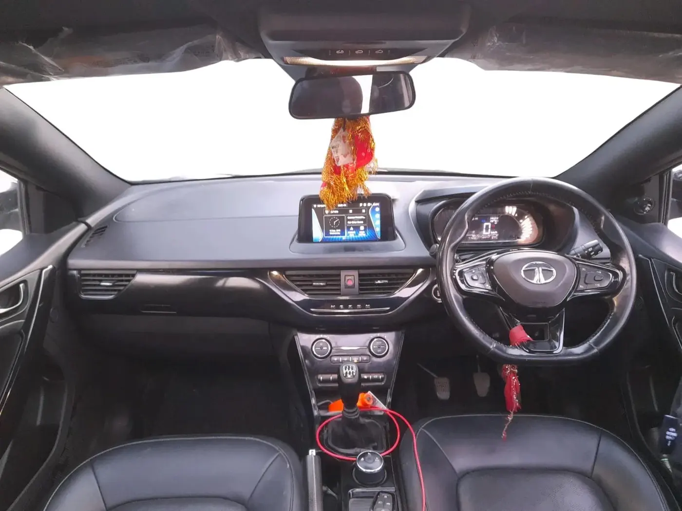 2022 Tata NEXON XZ PLUS (O) DIESEL DARK EDITION, Diesel, Manual, 72,000 km, interior