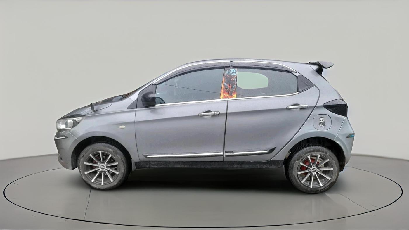 2018 Tata Tiago XM PETROL, Petrol, Manual, 1,26,611 km, exterior