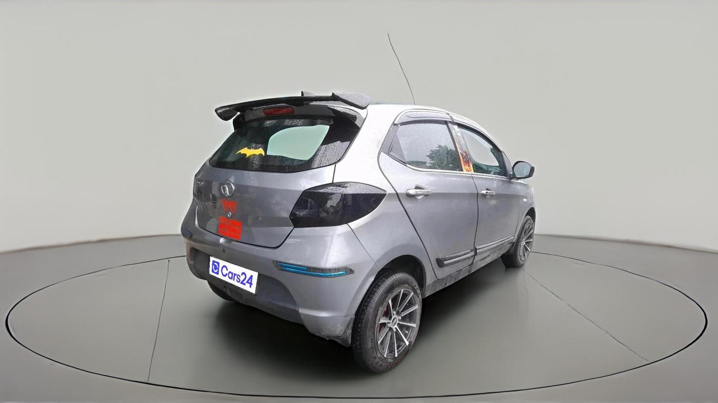 2018 Tata Tiago XM PETROL, Petrol, Manual, 1,26,611 km, exterior