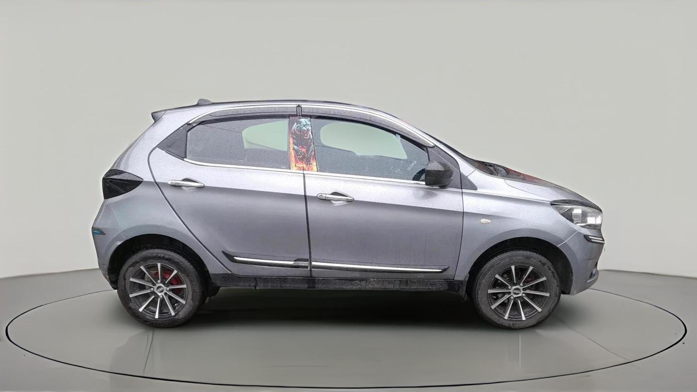 2018 Tata Tiago XM PETROL, Petrol, Manual, 1,26,611 km, exterior